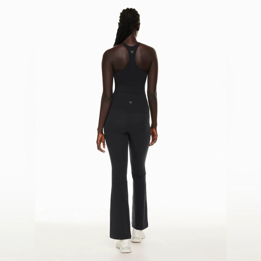 Aritzia TnAction TnaBUTTER Trainer Bodysuit in Black Size XL Athleisure